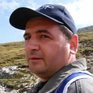părăsit de soţie