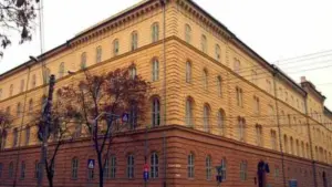 Celebrul judecător din „dosarul boghicevici”, florea marinel - avansat la curtea de apel timișoara 22 palatul dicasterial