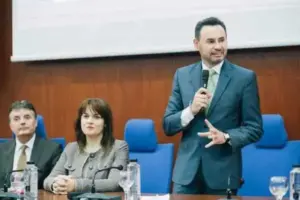 discursuri imorale pentru absolvenți inocenți