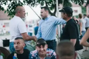 ziua vecinului - fum electoral