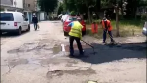 asfalt tango electoral în baltă