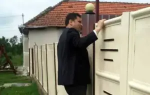 vrei să vezi cum face