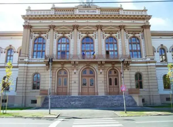 moise nicoara national college facade scaled