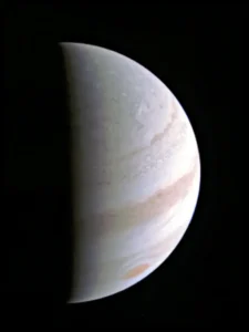 sonda juno a captat imagini