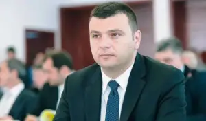 nu sunt bani pentru arad