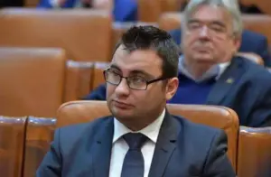 deputatul glad varga