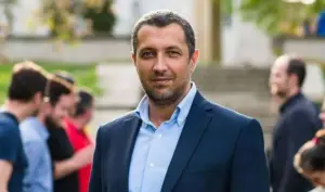 senatorul adrian wiener a depus