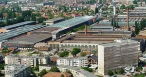 doi muncitori de la astra