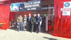 ministrul educaţiei naţionale apreciază şcoala