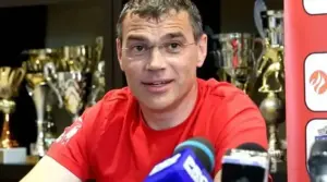 din bani de la becali