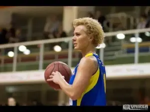 debut cu stângul în europa