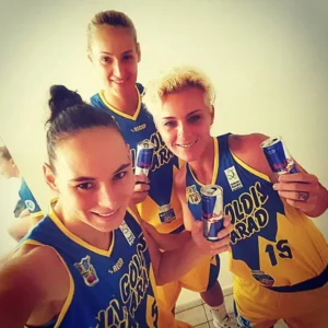victorie cu gust amar