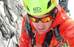 alpinistul zsolt torok escaladează politica