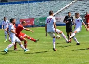 uta a remizat în fața liderului
