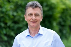 marin lupaș mimează inocența