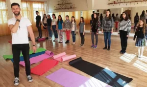 manechinul și fizioterapeutul internațional alexandru
