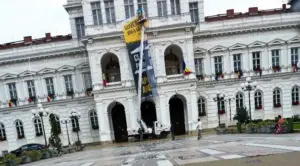 bomba” s-a fâsâit de unde