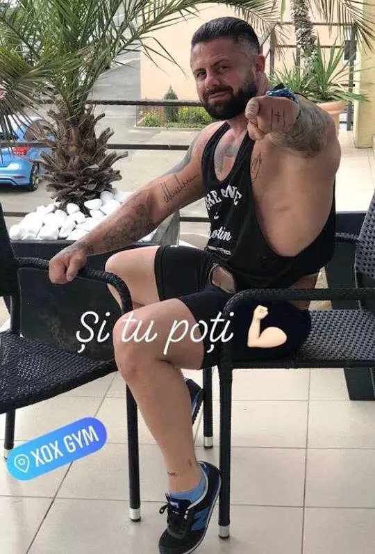 Poftim „cultură” de culturist: Călin Urdaș, „antrenor personal & instructor fitness” a vrut să se sinucidă aruncându-se de la etajul 8 din cauza sentimentală (supra)numită „Ana Banana”. Nu i-a ieșit... dar mesajul său pentru interlopi e TARE!