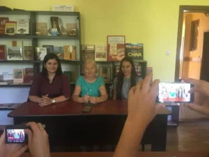 intră în viață cu dreptul