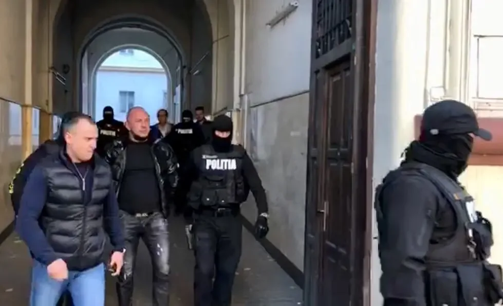 [ACTUALIZARE 14] Florin Malița este un infractor condamnat cu ROST... în sensul filosofic al termenului. Într-un interviu-eveniment, fostul „copil-problemă” al lumii interlope arădene, ne explică cum PUȘCĂRIA poate fi o FACULTATE DE AUTODISCIPLINĂ