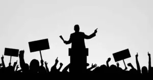 o scurtă sinteză a politicii