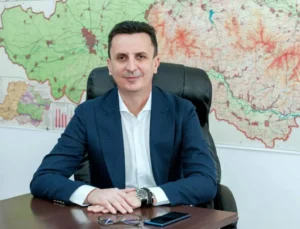deputatul florin tripa militează