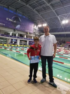 micul (deocamdată!) lucas hudac și-a