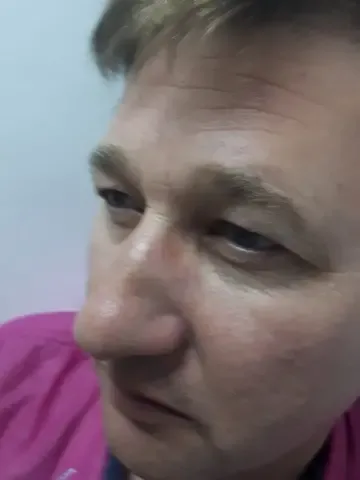 Ce i-a dat primarul din Secusigiu, Ilie Cheșa, de Ziua Internațională a Romilor, contracandidatului său, Gheorghe Grad: UN CAP ÎN FIGURĂ i-a dat!