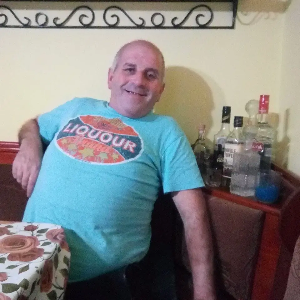 [ACTUALIZARE 7] După 5 ani de proces în care aproape nimeni nu mai spera la o rezolvare, pedofilul din Sântana SEMIDREAN Marcel A FOST CONDAMNAT la 7 ANI și 8 luni de închisoare și plata a 30.000 de euro către victima pe care a batjocorit-o în fosta Casă de tip familial „VERA”