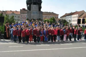 9 mai, ora nouă: ziua independenței