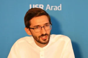daniel ioan țole este