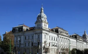 primăria umple crăpăturile palatului cenad