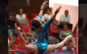 gimnasta iulia berar s-a accidentat