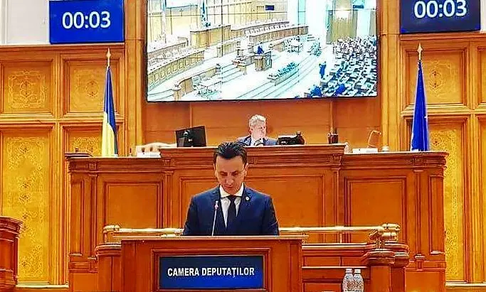 foto tripa parlament 15 octombrie 2019