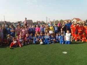 junior cup grassrouts a adunat