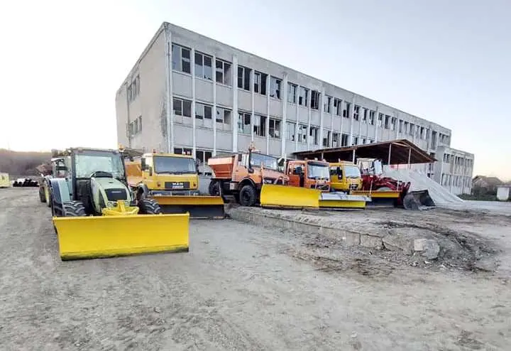 Gelu SIDA din Hălmagiu - un fel de „anticrăișorul munților” care a transformat ȚARA MOȚILOR în „imperiul manelelor”... mai ales din punct de vedere al aplicării LEGILOR