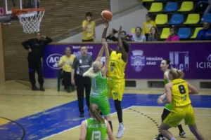 fcc baschet arad începe