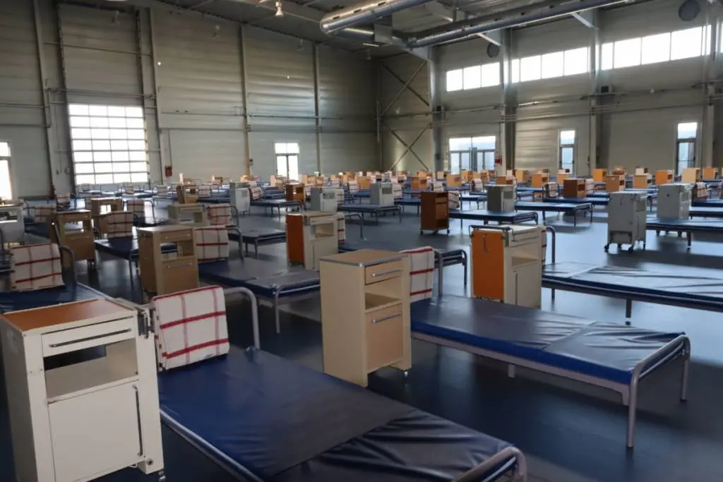 TUPEU de COVID! Cionca & co. vor să facă PARANDĂRĂT cu U.E.: 4,5 MILIOANE DE EURO pentru „investițiile făcute” în linoleumul de la EXPO, desființarea INFECȚIOASELOR și... LENJERIE CONSUMABILĂ cere C.J.Arad „înapoi”. Totodată, ne informează OFICIAL că SPITALUL e în CRIZĂ DE PACIENȚI CORONAVIRUSAȚI – în compensare construind două PSIHIATRII: TOT ACOLO!
