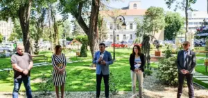 măcar în numele