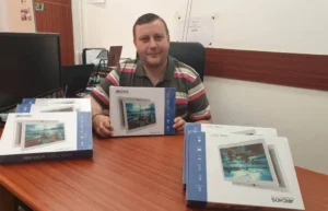 consilierul local cosmin carja oferă