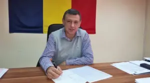 Ioan turcin - lovit de „blestemul pământului”! Primarul păulișului a fost trimis în judecată pentru că a falsificat semnătura unui bătrân pe patul de moarte, încercând să-și însușească moștenirea unui consilier local 54 ioan turcin - primar paulis