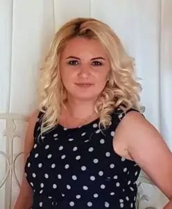 Managerul spitalului județean arad, florina ionescu, la 12 zile (! ) de când a văzut filmarea care dovedește o șpagă dată unuia dintre subordonații săi:„azi am demarat o anchetă internă, pentru că nu aveam cunoștință de ce se întâmplă și abia azi am aflat” 22 florina ionescu