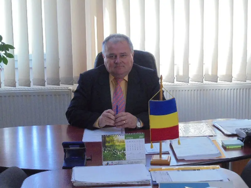 La APATEU, primarul și șeful de post CENZUREAZĂ INUNDAȚIILE! [FOTO]