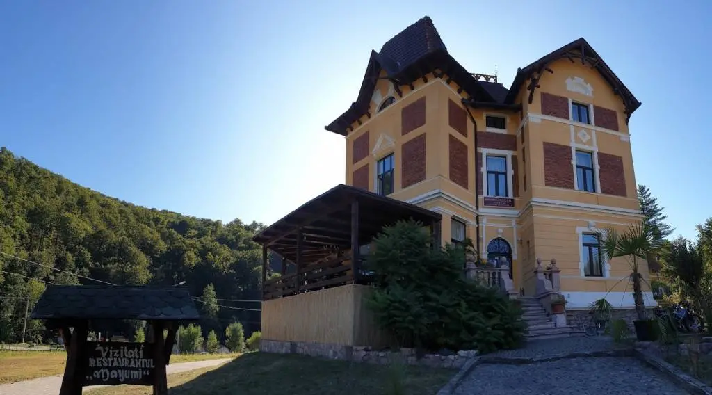 O incursiune virtuală în stațiunea Moneasa
