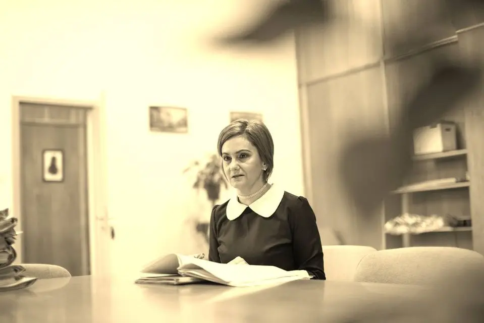 Tele-justiția din două perspective: DEȚINUT și JUDECĂTOR