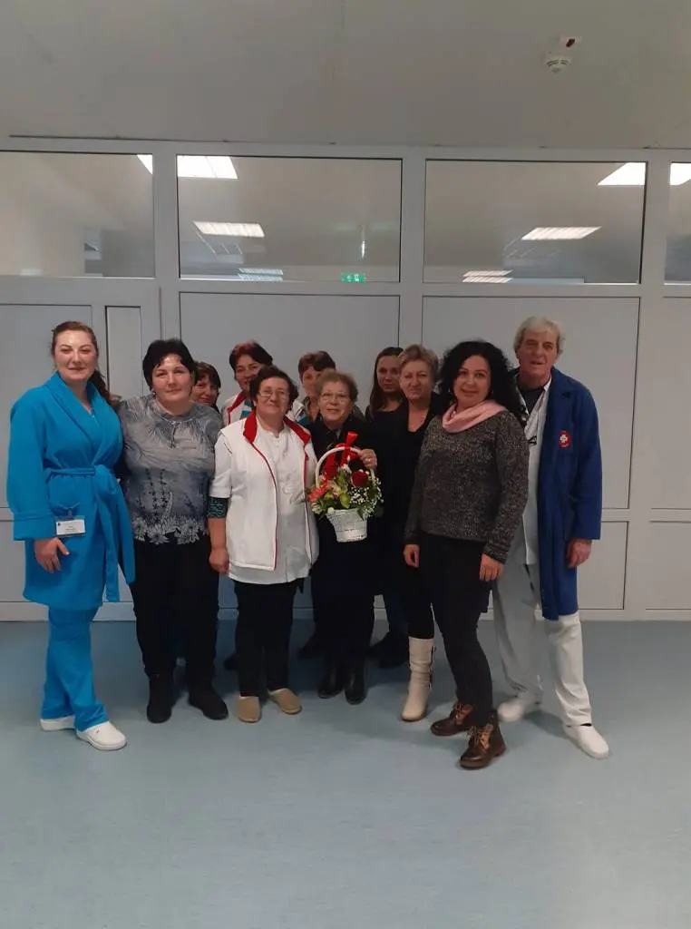 Încă un cadru medical din „prima linie” a murit de COVID. Aurica Balint era asistentă la Spitalul din INEU
