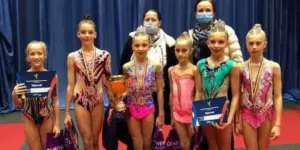 gimnastele de la csm arad