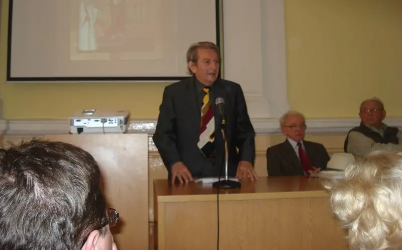 Ne mor înțelepții pe capete! S-a stins și profesorul Radu CIOROBOIU... din cauza aceluiași „inamic nevăzut-necunoscut”