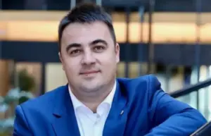 vlad botoș se retrage