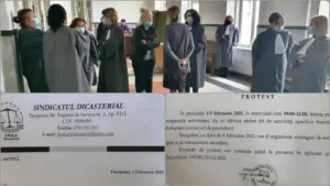 grefierele și întreg personalul auxiliar